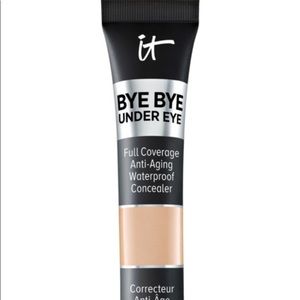 IT COSMETICS BYE BYE UNDEREYE